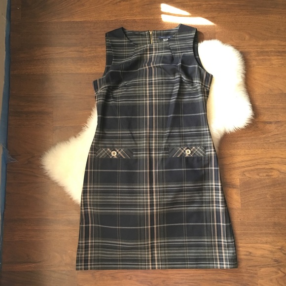 Tommy Hilfiger Dresses & Skirts - Tommy Hilfiger plaid sheath dress w/ zipper